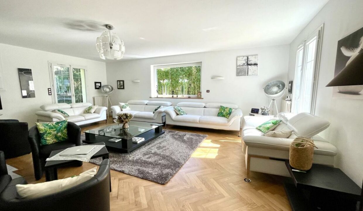 106376FP-23102025-172828-1