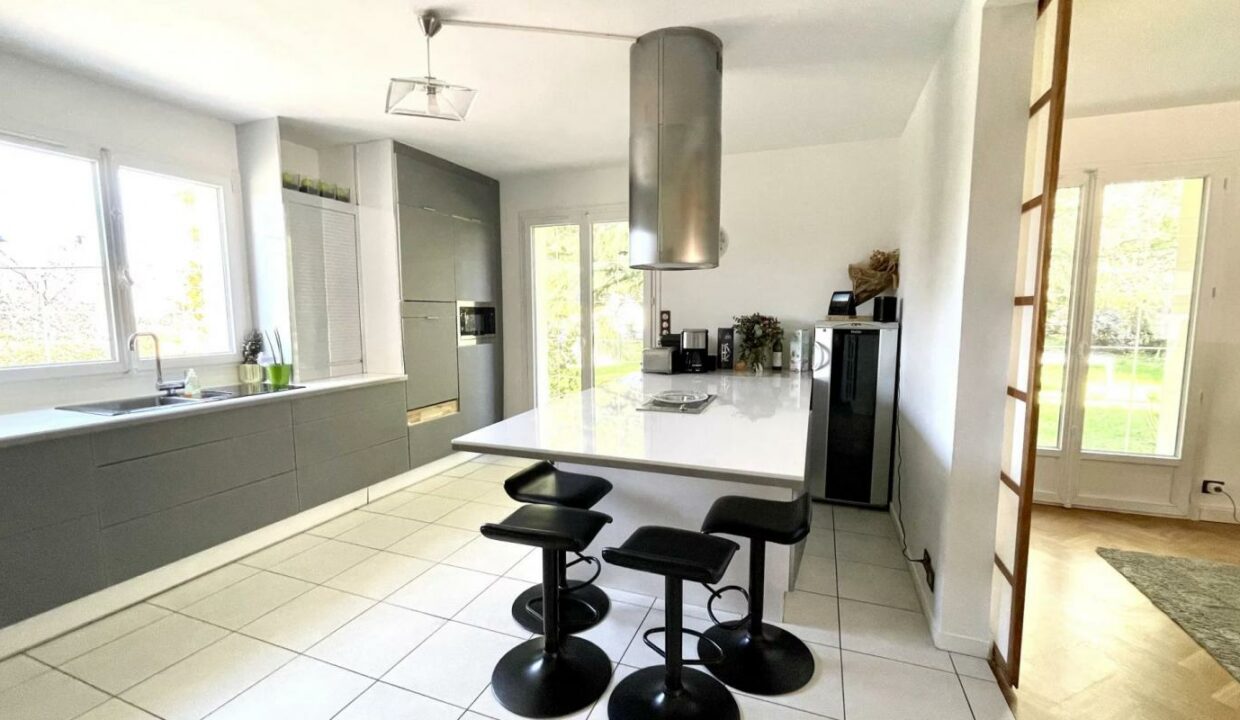 106376FP-23102025-172828-3