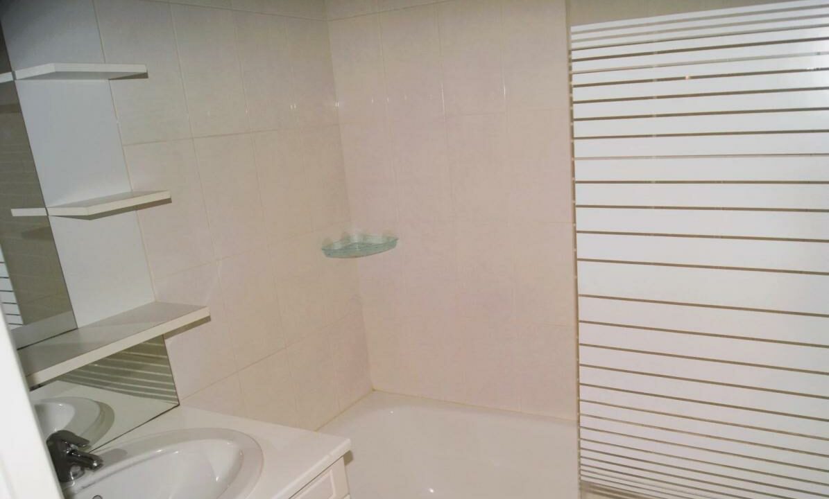 106643EB-23102025-172819-6