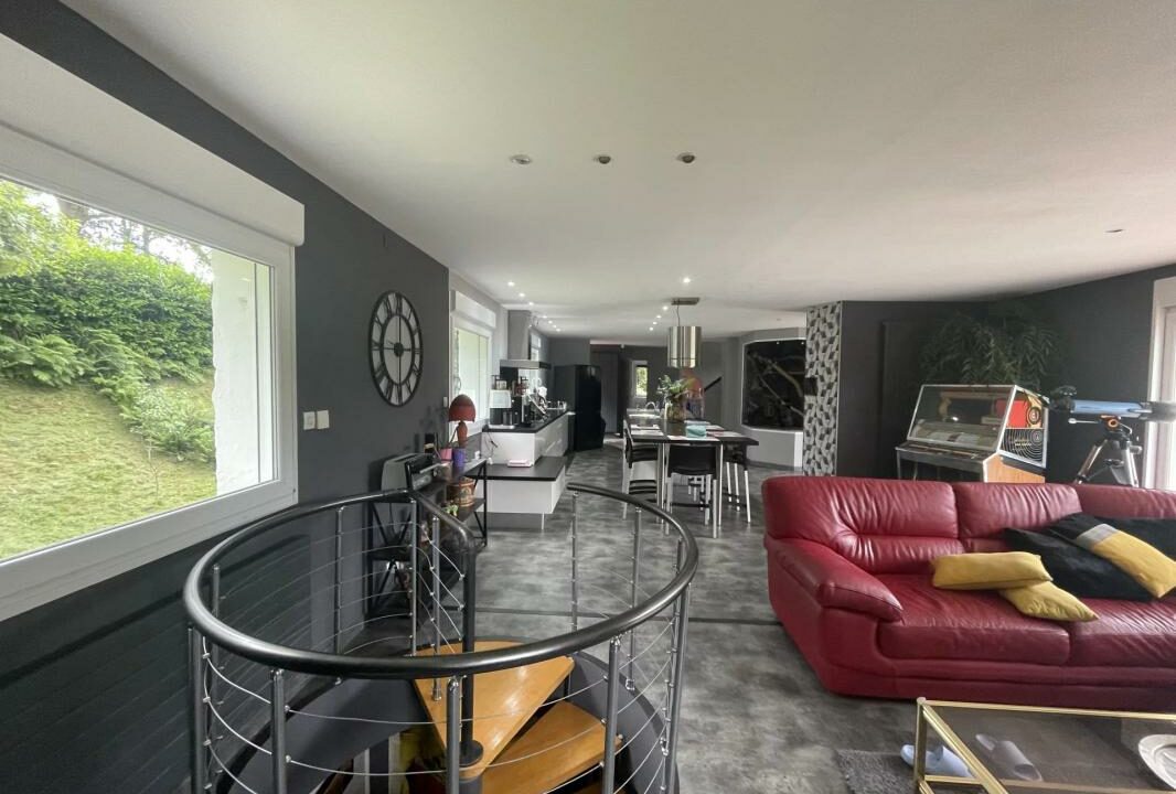 106716-23102025-172855-5