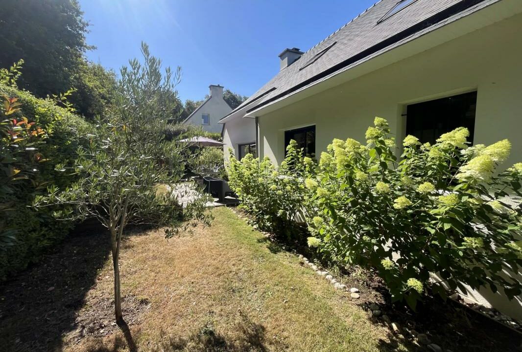 106730ALG-15102025-192121-8