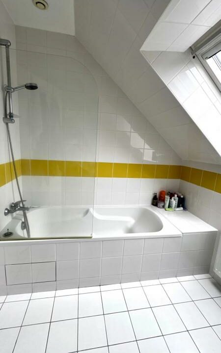 106765-27102025-145714-10