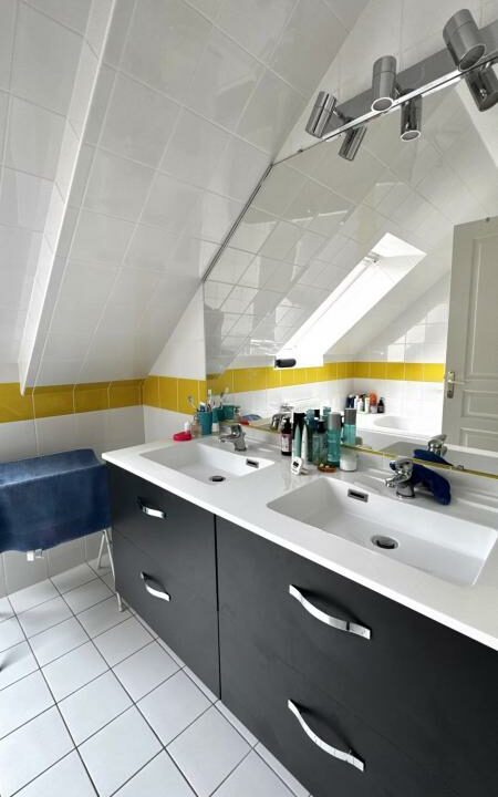 106765-27102025-145714-8