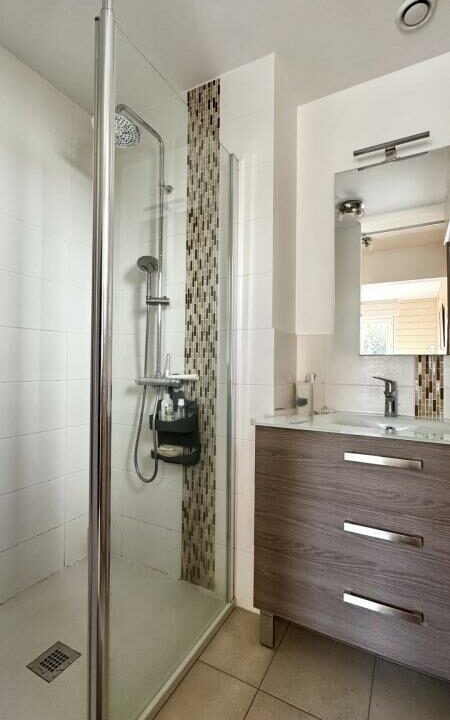 106779-27102025-090914-8