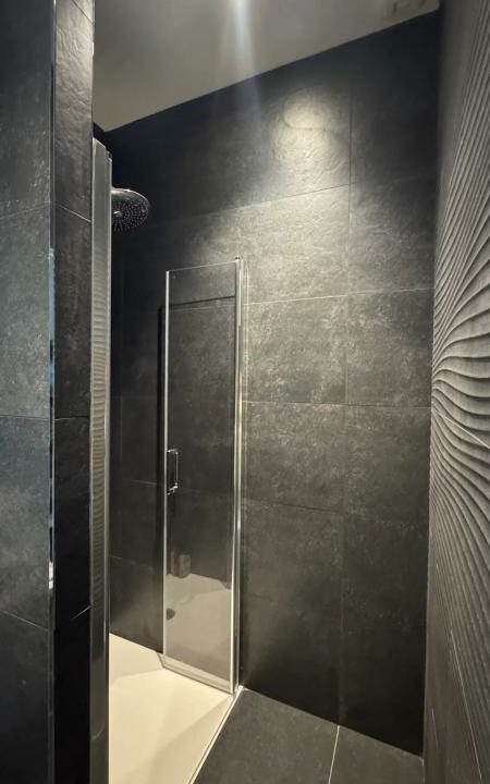 86008224-03102025-084010-7