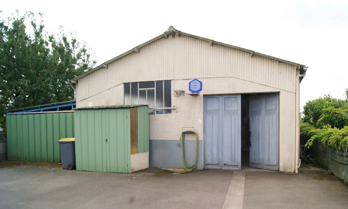 106740EB-27112025-082631-7