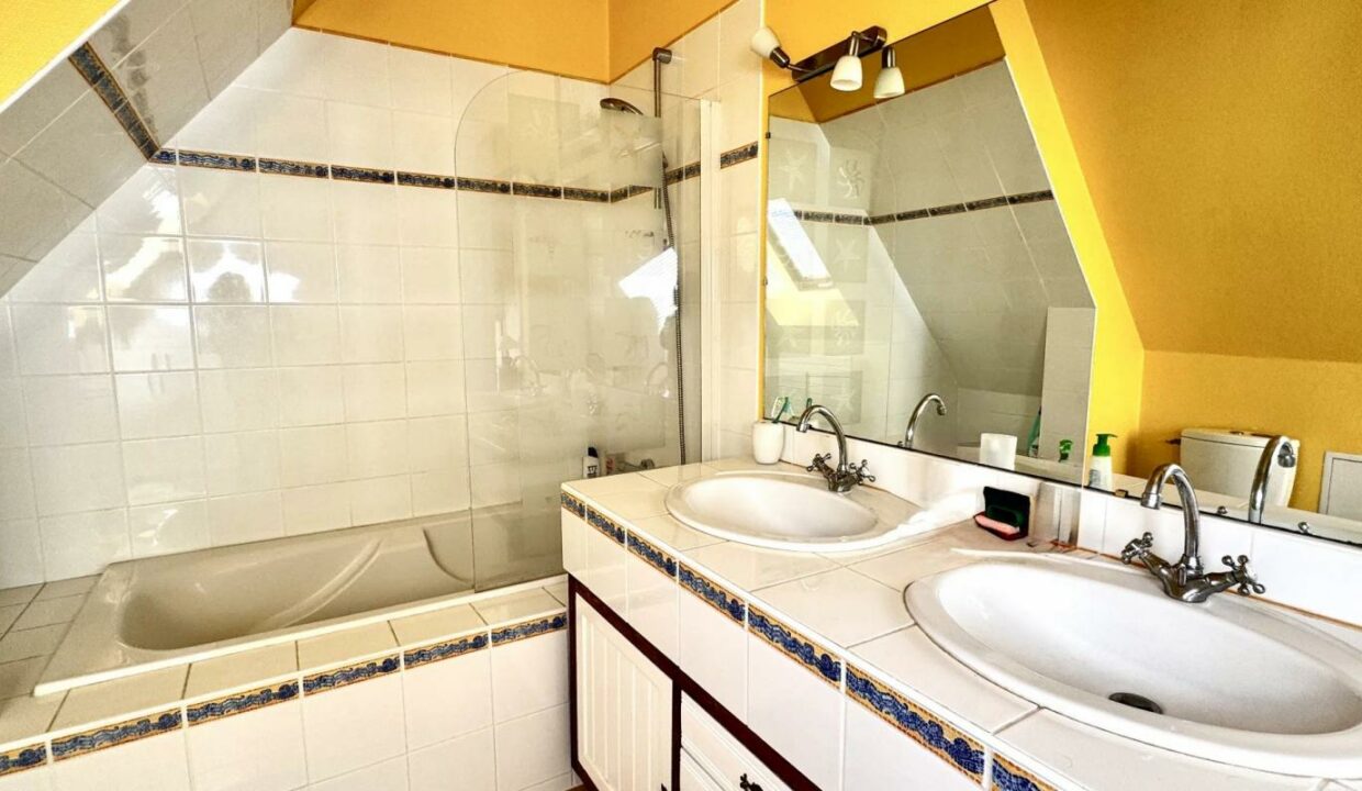 106779-10112025-104144-13