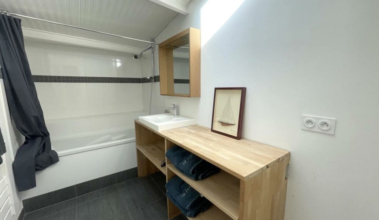 106780-10112025-104139-4