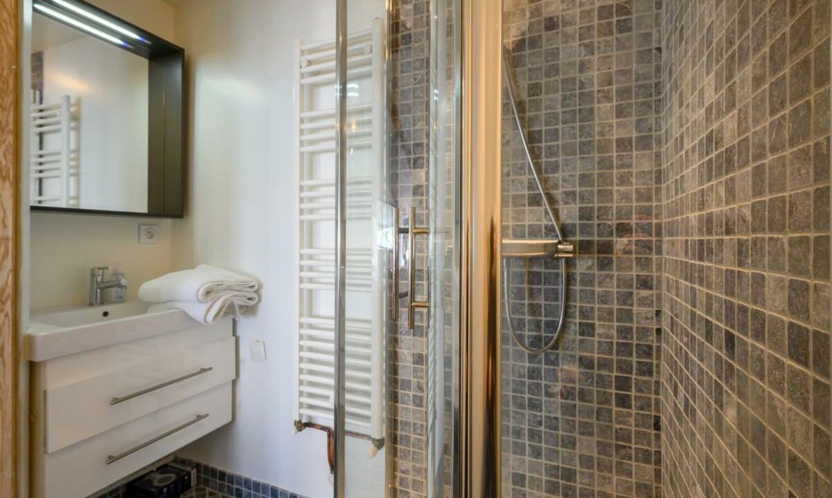 106781-20112025-103145-9