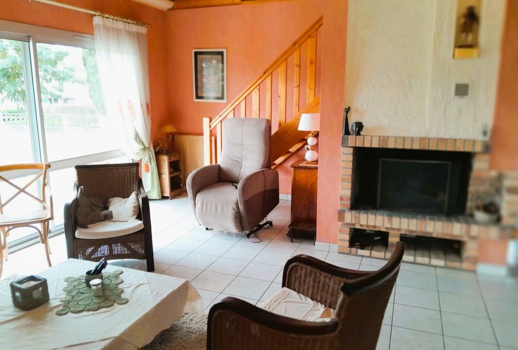 106783EB-03112025-125345-4