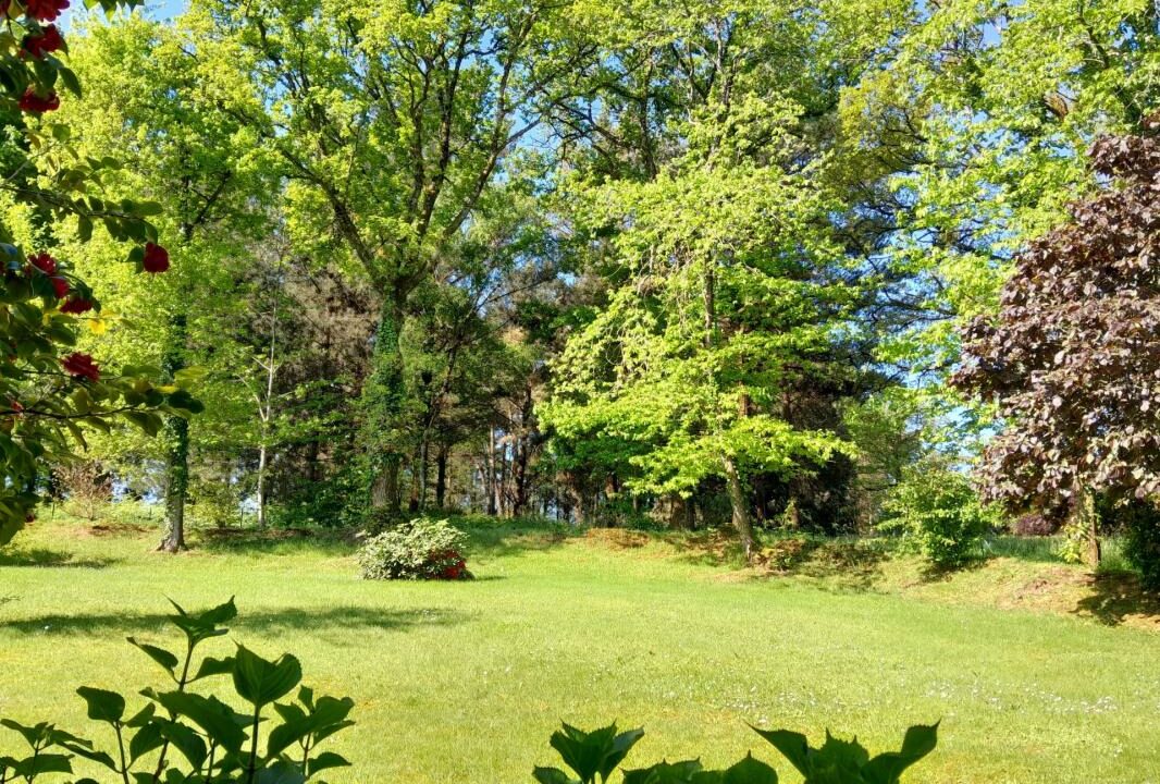 106565EB-03122025-112754-15