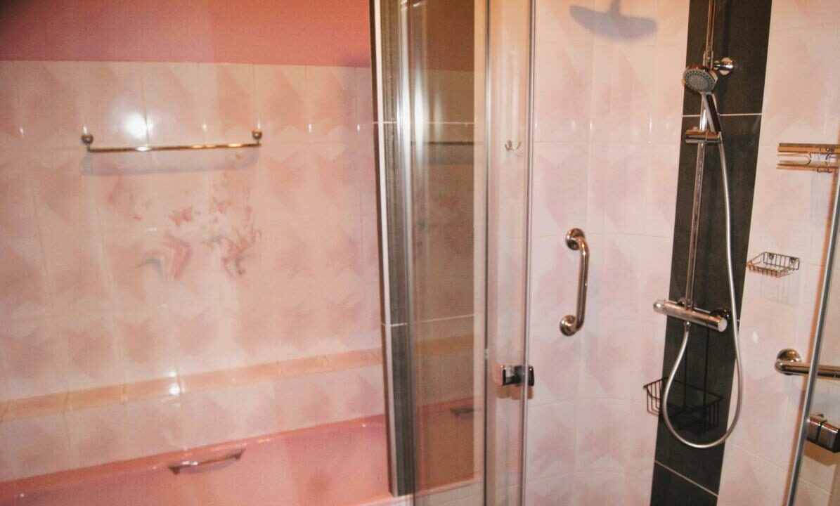 106565EB-03122025-112754-7