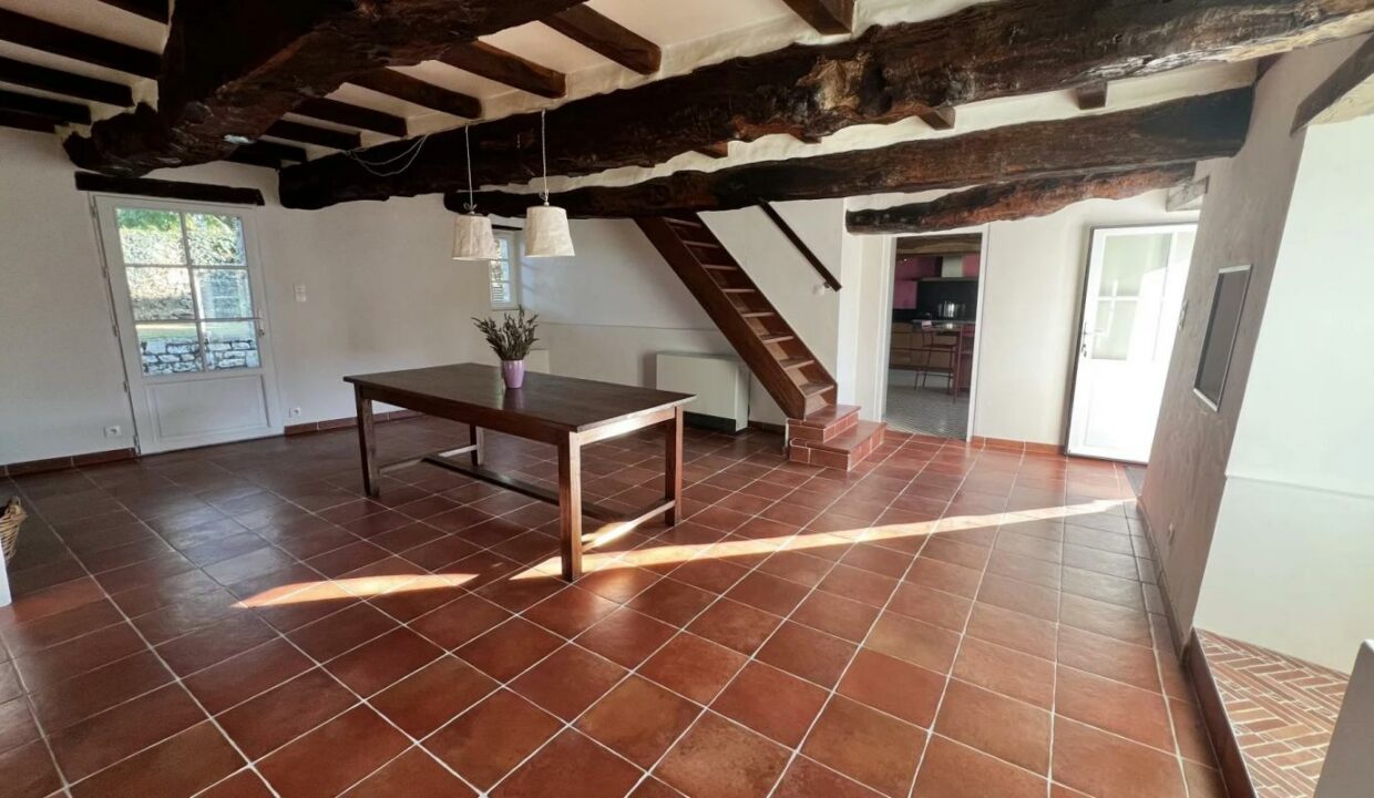 106704BS-05122025-122557-4