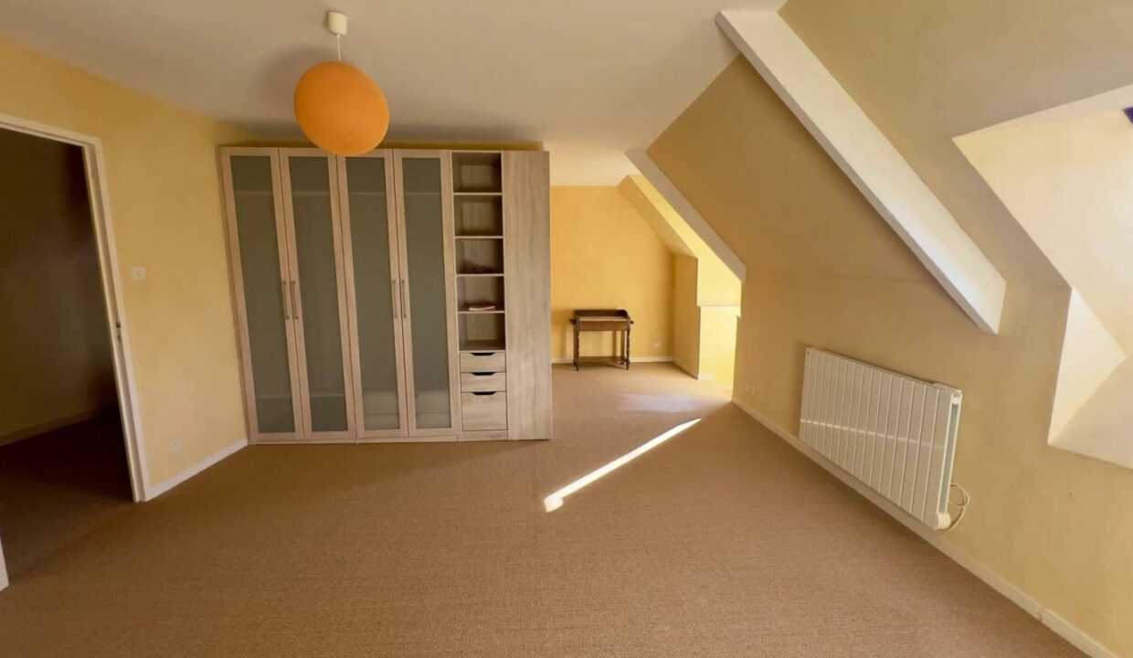 106704SB-09122025-160844-7