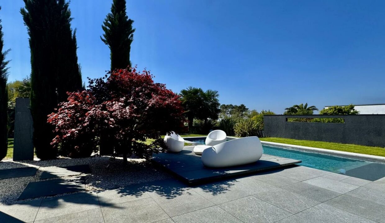 106795-04122025-124357