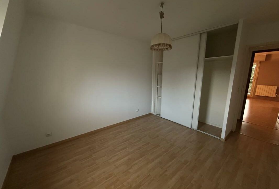 106811-19122025-155243-9