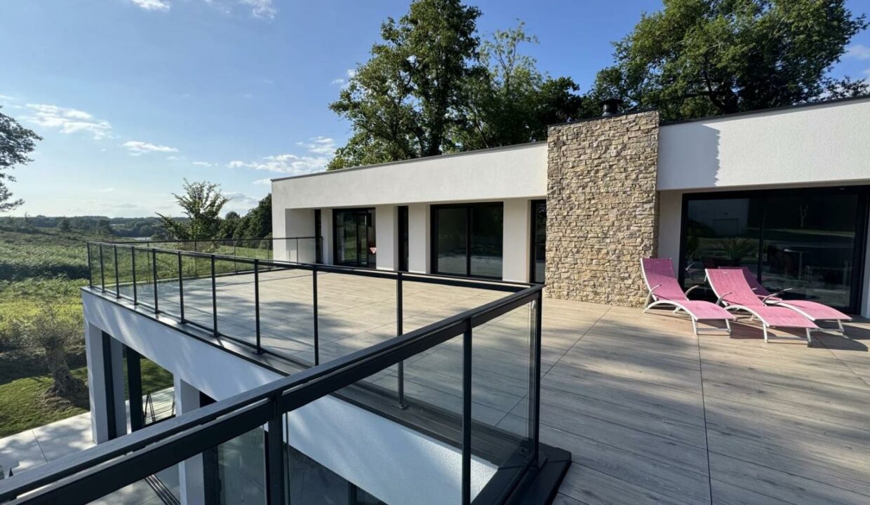 106813-23022026-201511-9