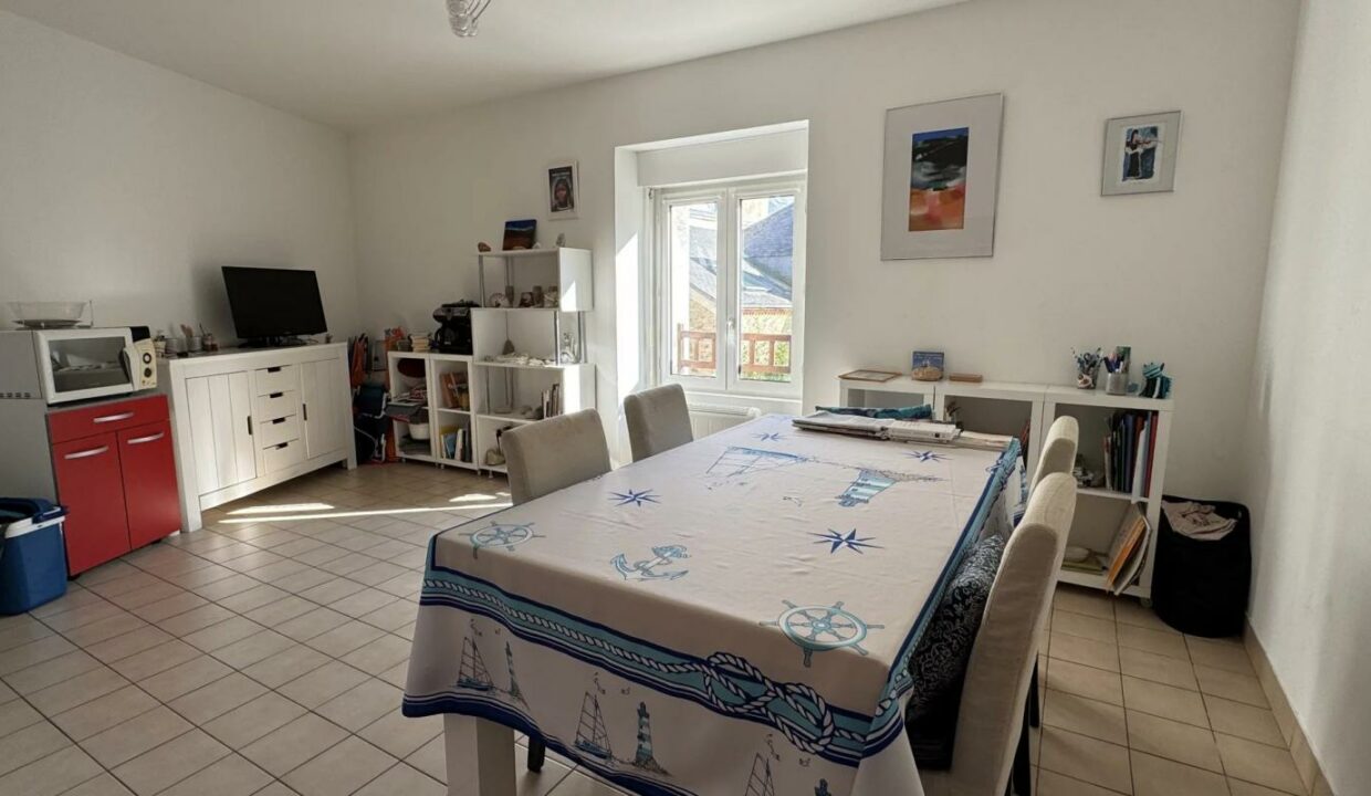 1966ALG-15022026-182247-1