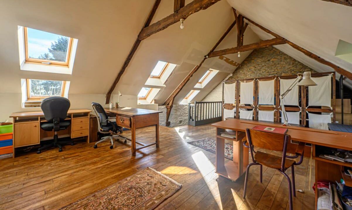 106816EB-08042026-221433-10