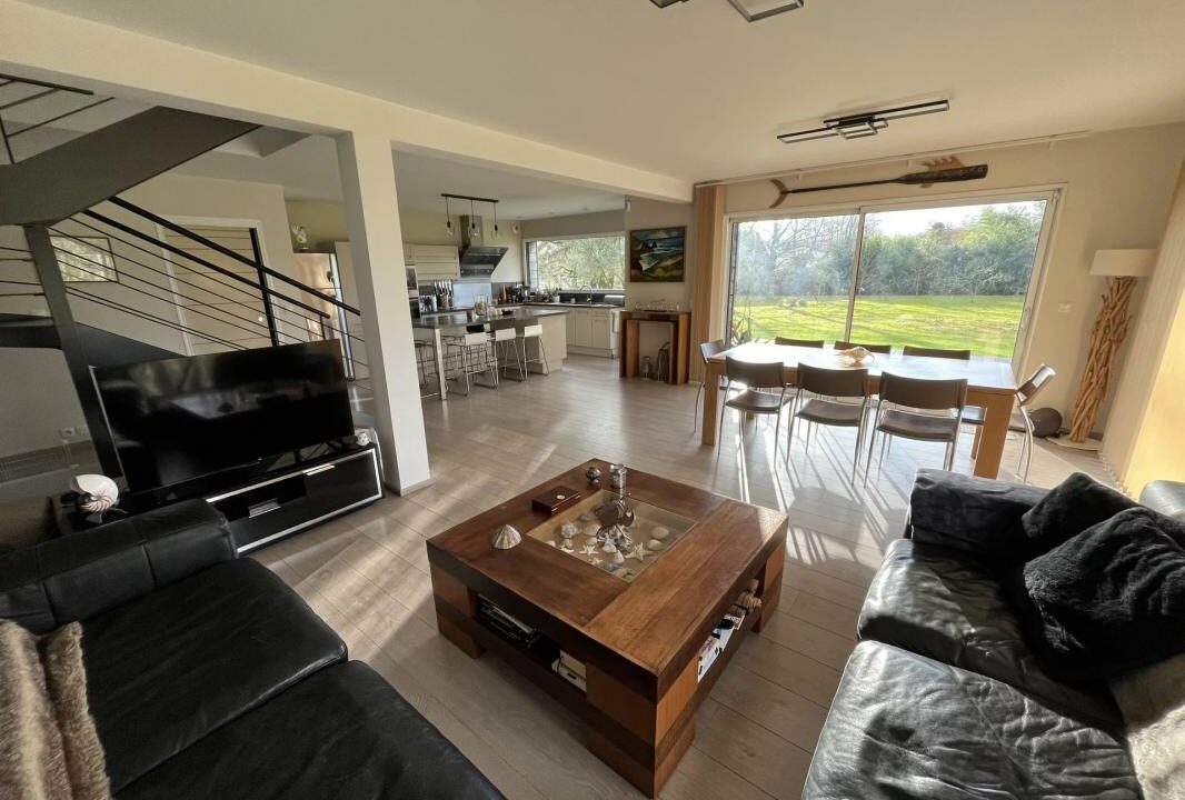 106819PG-11042026-032946-6