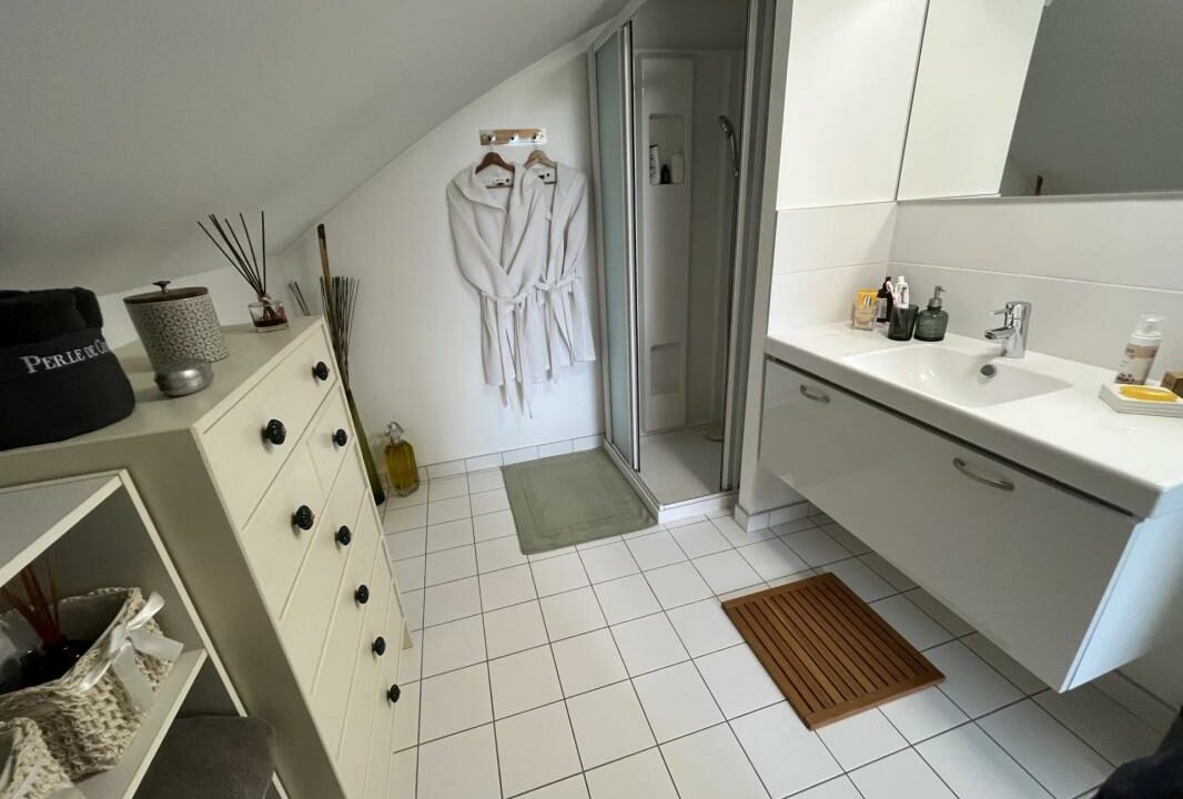 106819PG-11042026-032946-9