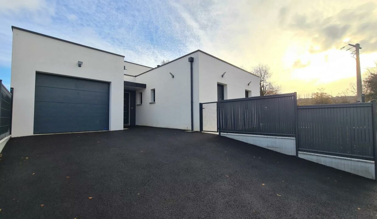 1967PG-11042026-033002-1