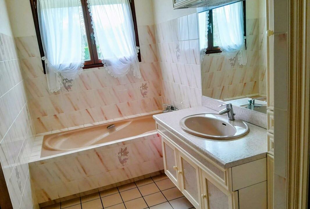 1974EB-31032026-232036-3