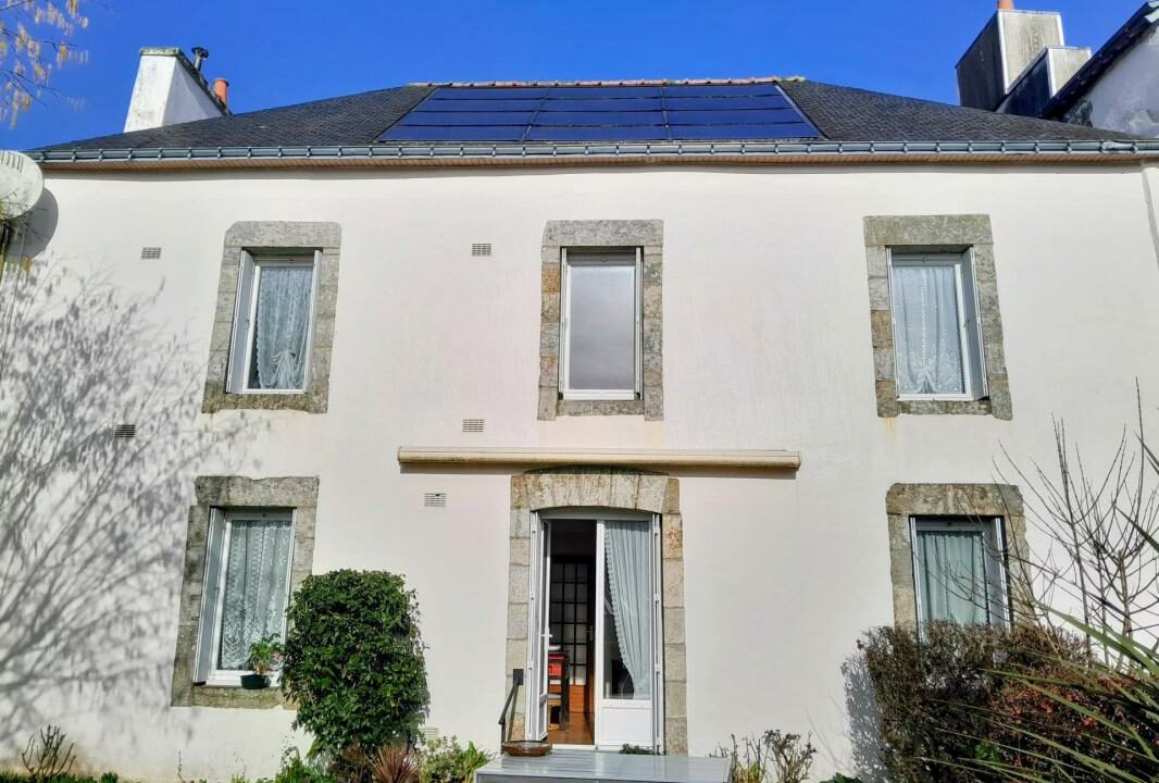 1976EB-08042026-221434