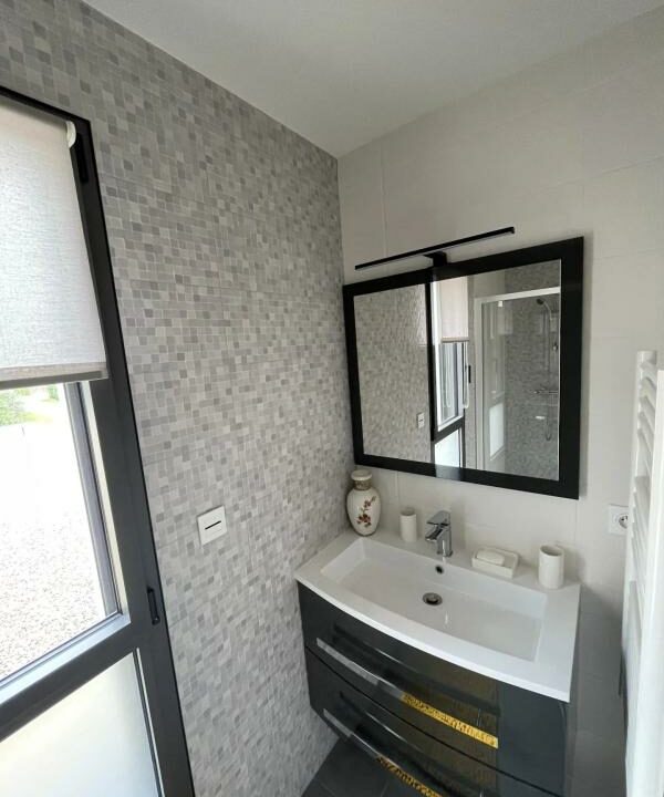 2023-03042026-205745-15