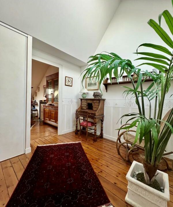 2033EG-10042026-140712-9