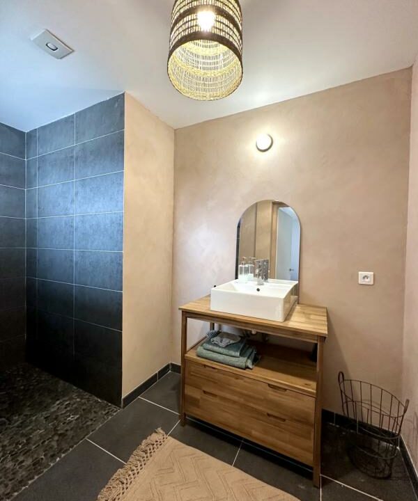 259-14042026-100726-4