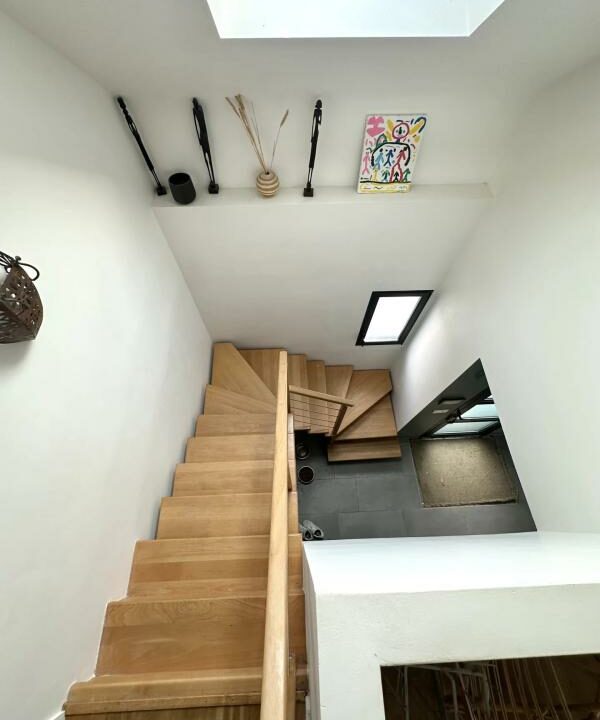 259-14042026-100726-8